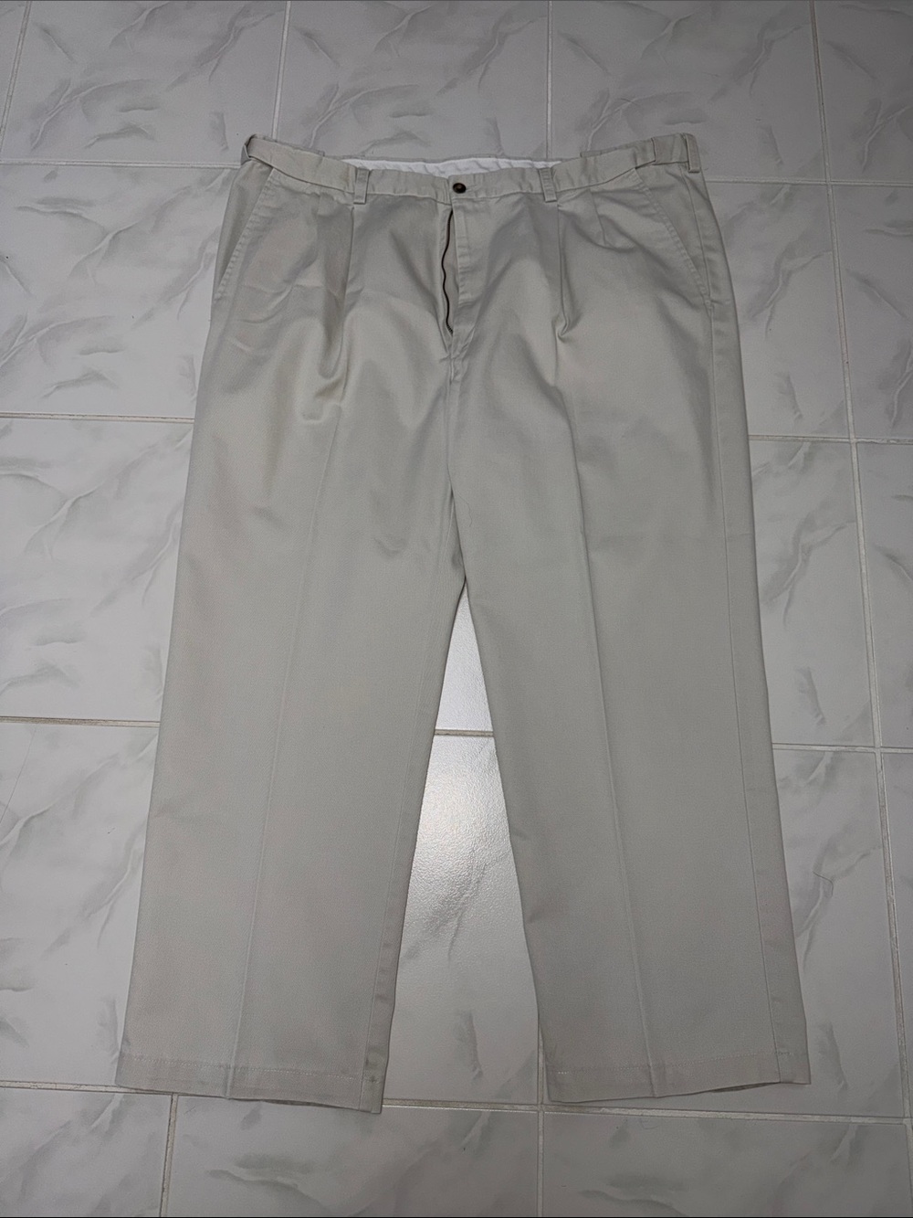 Haggar Men's Pleated Dress Pants in Cream